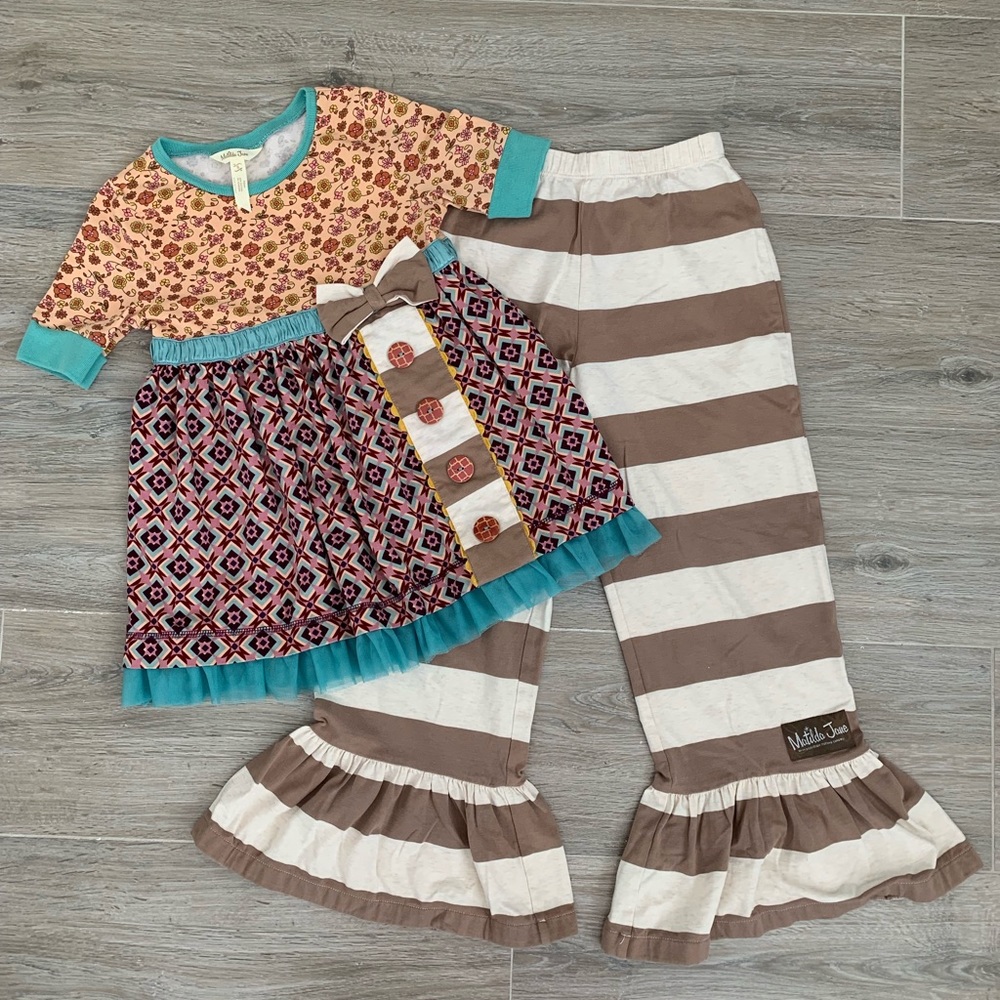 Matilda Jane 2 piece outfit size 8 like new!!!